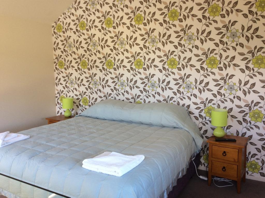 Golfcourse Road Chalets And Lodge Wanaka Ruang foto