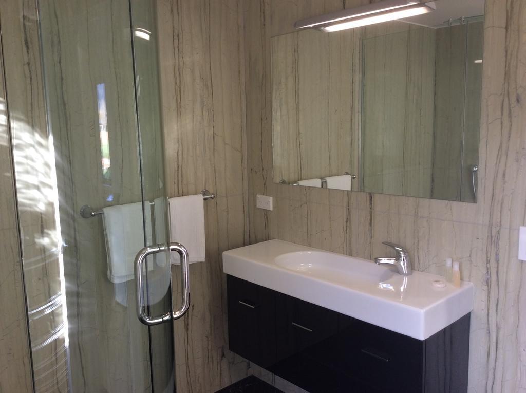 Golfcourse Road Chalets And Lodge Wanaka Ruang foto